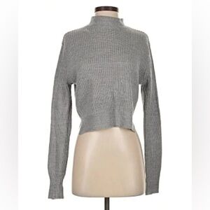 UK2LA Cropped Turtleneck Sweater